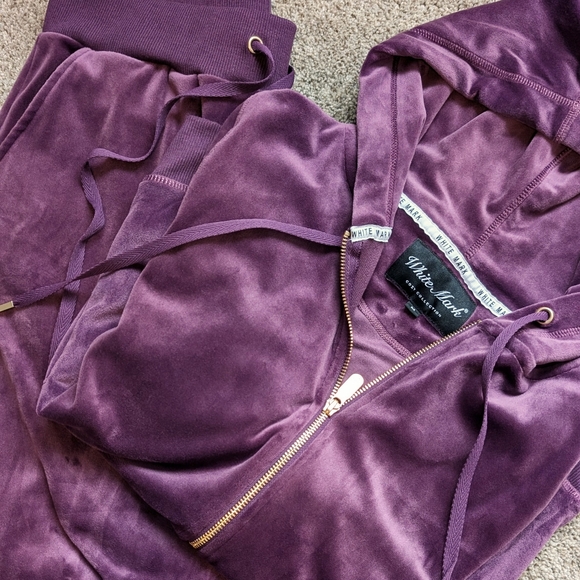 2 Piece Velour Tracksuit Set - Picture 5 of 6